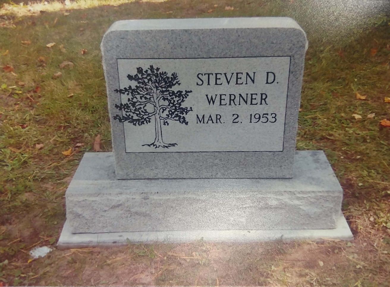 Flat grave marker by Kienitz-Nix Memorials in Reed City, MI