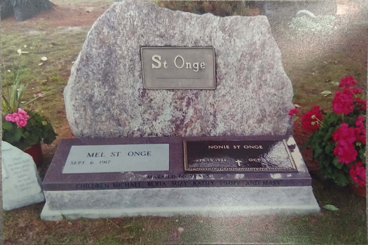 Flat grave marker by Kienitz-Nix Memorials in Reed City, MI